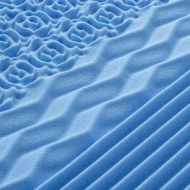 Materasso viscoelastico a 7 zone Sleezzz Smart 160 x 200 cm, altezza 18 cm, livello di rigidità H3 con schiuma a memoria d'aria