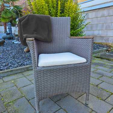 Chair cushion 37 x 37 cm with retaining straps white