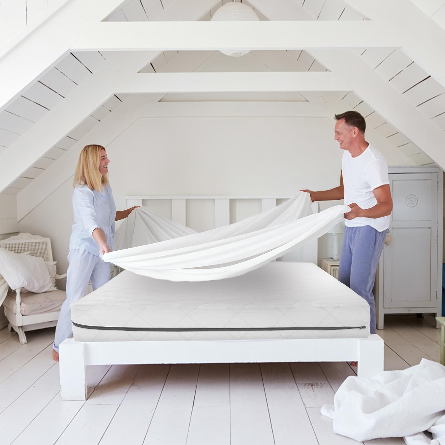 Im Schlafzimmer – Taschenfederkernmatratze Sleezzz® Superior T18 90 x 190 cm H3