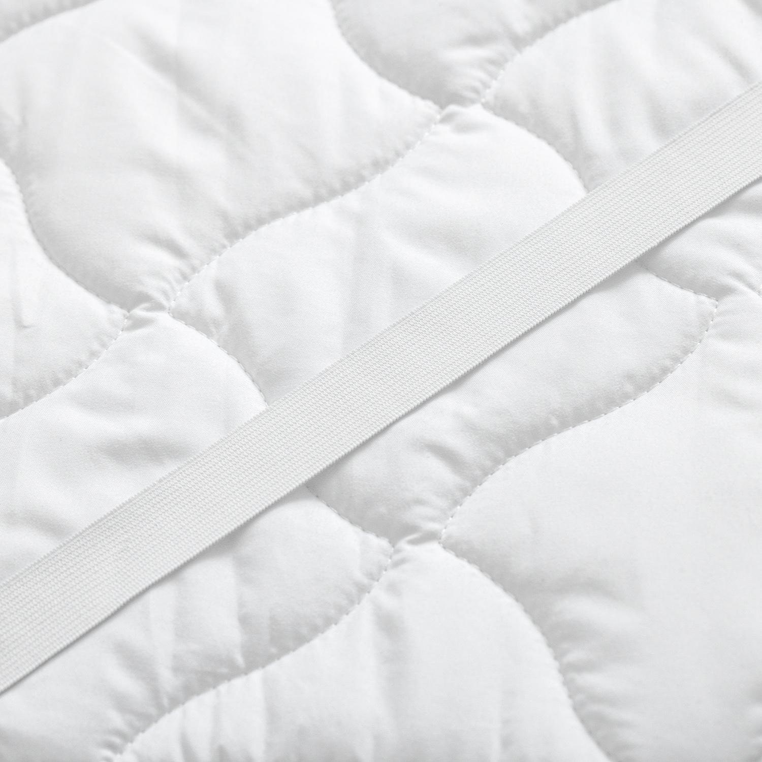 Bezug im Detail – CloudComfort Cool Topper 90 x 200 cm H2/H3 + CloudComfort Basic Gel-Flocken Kissen 40 x 80 cm