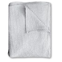 140 x 200 cm waffle piqué lightweight polycotton bedspread in the color light grey