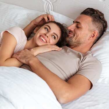 Saltea moale viscoelastică 180 x 200 cm, înălțime 6 cm, cu efect de memorie