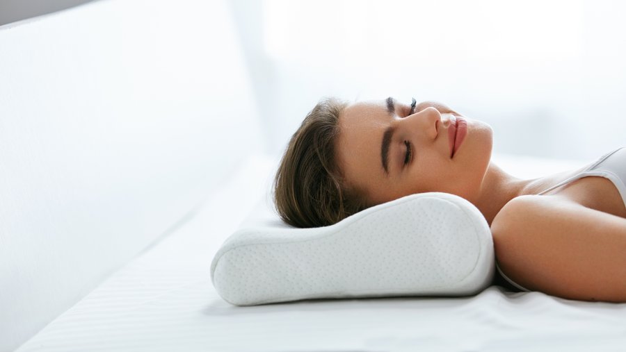 rholsamer Schlaf mit Premium-Kopfkissen für alle Schlafpositionen von Matratzen Discount
